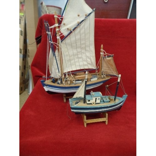 258 - 3 X VINTAGE HAND-MADE WOODEN BOATS.