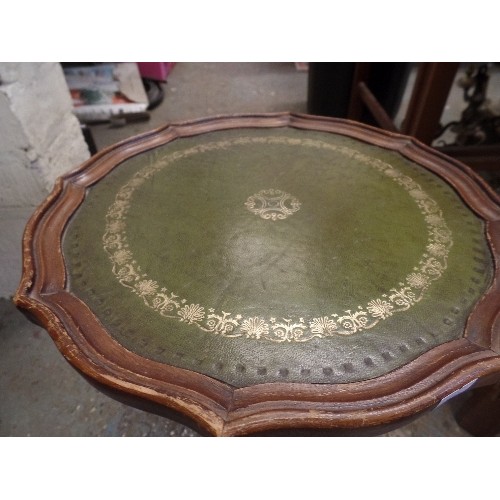 285 - SMALL SIDE TABLE. PEDESTAL BASE AND GOLD EMBOSSED GREEN 'LEATHER' TOP.