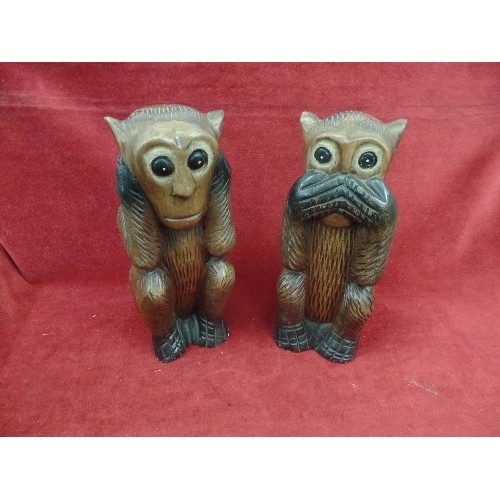 293 - LOVELY PAIR OF VINTAGE CARVED WOOD 'HEAR NO EVIL' & 'SPEAK NO EVIL' MONKEYS.