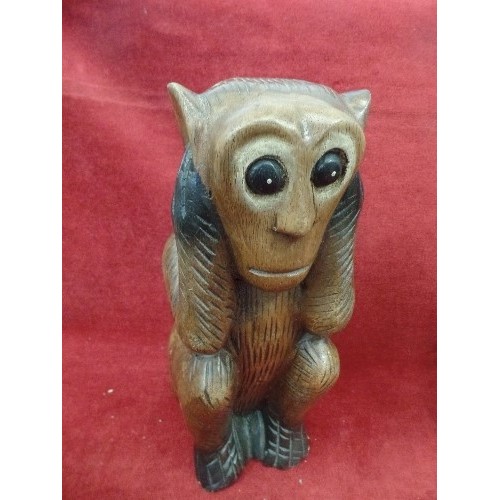 293 - LOVELY PAIR OF VINTAGE CARVED WOOD 'HEAR NO EVIL' & 'SPEAK NO EVIL' MONKEYS.