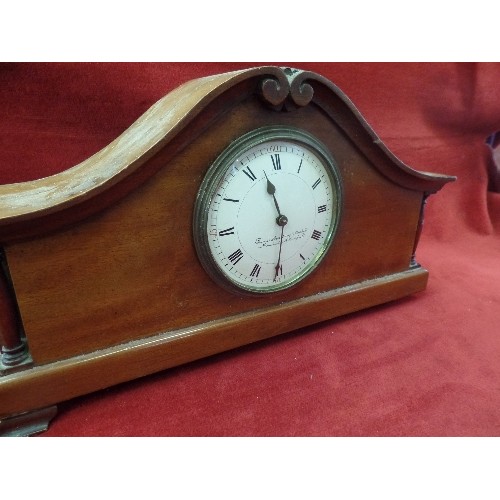 18 - A GOOD QUALITY EDWARDIAN WALNUT CASED MANTLE CLOCK WITH ENAMEL FACE MARKED 