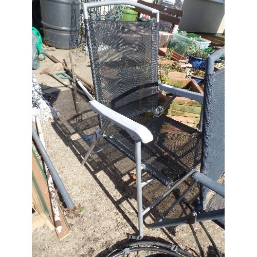 PAIR OF MESH GARDEN CHAIRS, ON ALUMINIUM FRAMES.