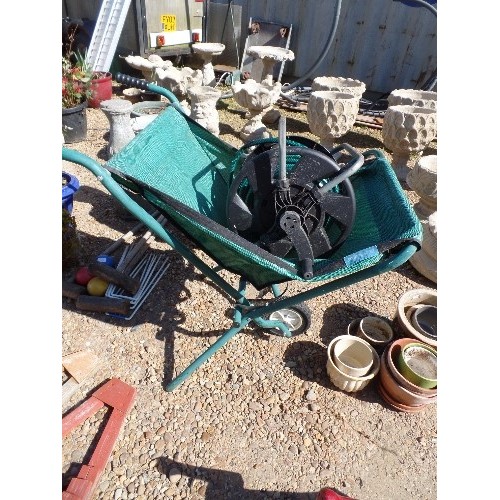 520 - GARDEN LOT. INC DR-GROWGOOD GARDEN TROLLEY, HOSE REEL ON FRAME, AND WATERING CAN.