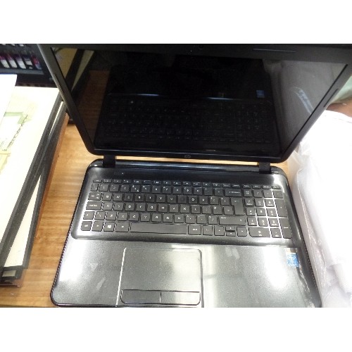 555 - HP LAPTOP. 15-DO5-1EA