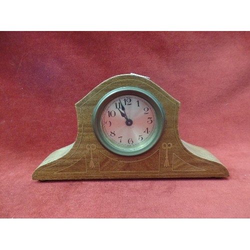 116 - SMALL WOODEN CASED MANTEL CLOCK, ART DECO, WITH INLAID DETAIL.