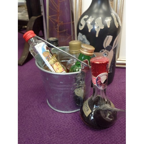 123 - COLLECTABLE SEALED  BOTTLE OF KOUIM QUAT LIQUER, A FULL? BOTTLE OF RHUM AGRICOLA, AND SOME MINIATURE... 