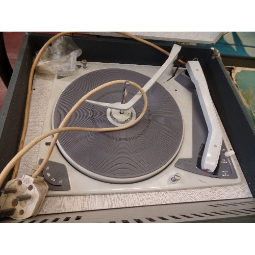 224 - RETRO DANSETTE 'CONQUEST AUTO' RECORD PLAYER/TURNTABLE.