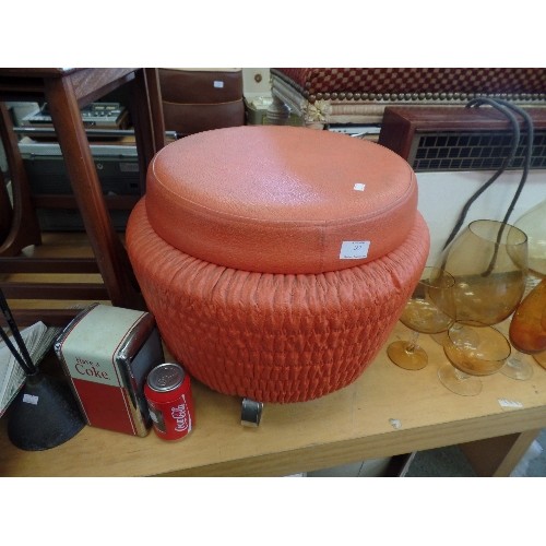 269 - FABULOUS RETRO-VINTAGE ORANGE STOOL WITH CIRCULAR CHROME FEET. RUCHED ORANGE LEATHERETTE WITH REMOVA... 