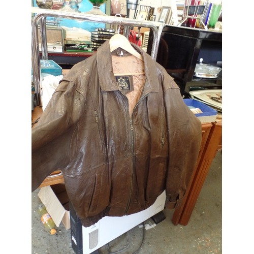 237 - VINTAGE BROWN 'FAME LEATHER' GENUINE SOFT LEATHER BOMBER JACKET. ZIP-UP. [MENS M]