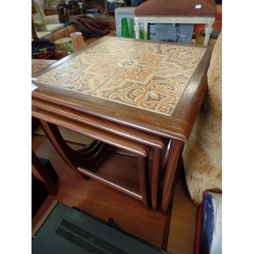 295 - NEST OF VINTAGE G-PLAN TILE-TOP TABLES. COFFEE, CARAMEL & BROWN TILES. GOOD CONDITION.