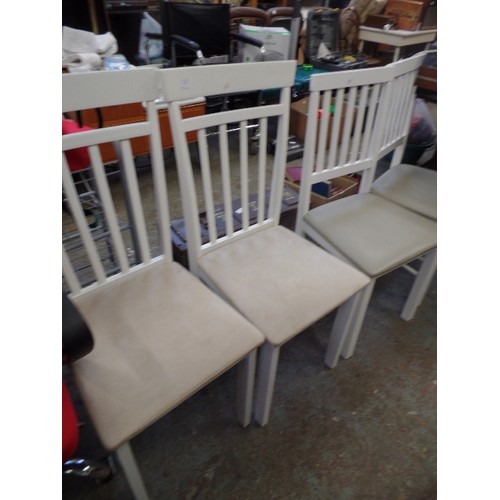 399 - 4 X WHITE CHAIRS [2 & 2] WITH SAND COLOURED PADDED SEATS.