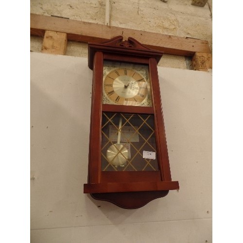 487 - LONDON CLOCK COMPANY QUARTZ WALL CLOCK WITH PENDULUM - WORKING