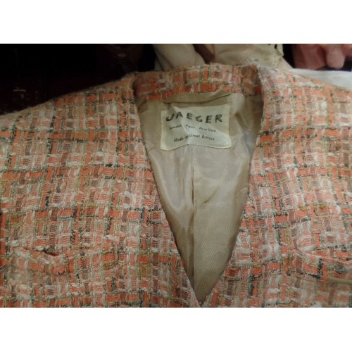 209 - VINTAGE CLOTHING: JAEGAER BOUCLE JACKET 80'S, 2 X DERETA 70'S BLOUSES, 2 X UNWORN TOURIST T.SHIRTS 9... 