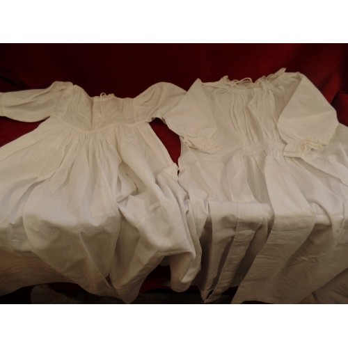 265 - QUANTITY OF ANTIQUE COTTON & LACE BABY GOWNS, DRESSES & SIMILAR ITEMS. LOVELY CONDITION.