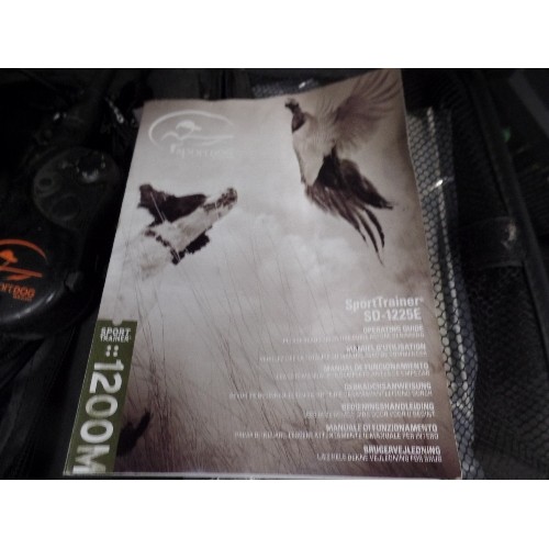 SPORTDOG DOG TRAINER SD1225E WITH REMOTE TRANSMITTER, COLLAR