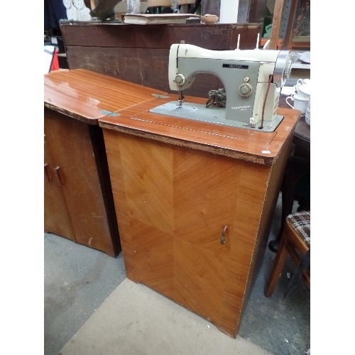 538 - A MID CENTURY NECCHI ITALIAN SEWING MACHINE , MODEL 