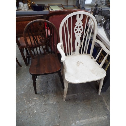 541 - EARLY 20TH CENTURY WINDSOR WHEELBACK ARMCHAIR, PAINTED CREAM, AND A FURTHER WINDSOR CHAIR IN DARK WO... 