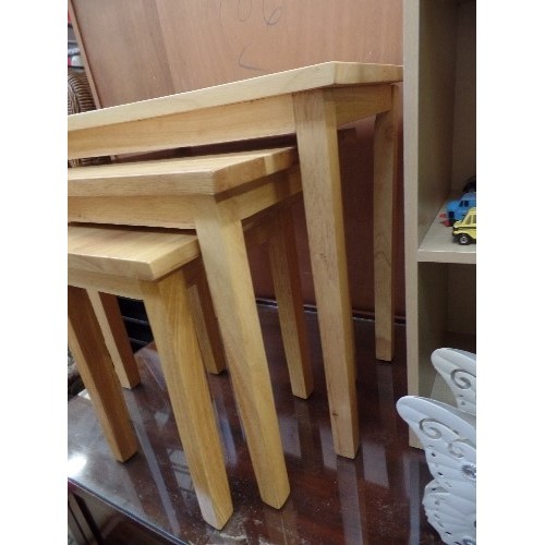 440 - SET OF 3 BEECH NEST OF TABLES