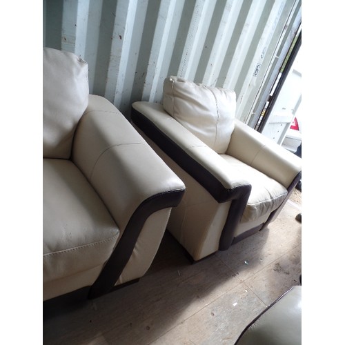 545 - CONTEMPORARY WHITE AND BROWN LEATHER 3 PIECE SUITE