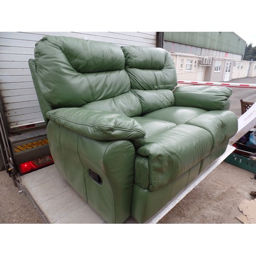 551 - GREEN FAUX LEATHER MANUAL RECLINING 2 SEATER SETTEE