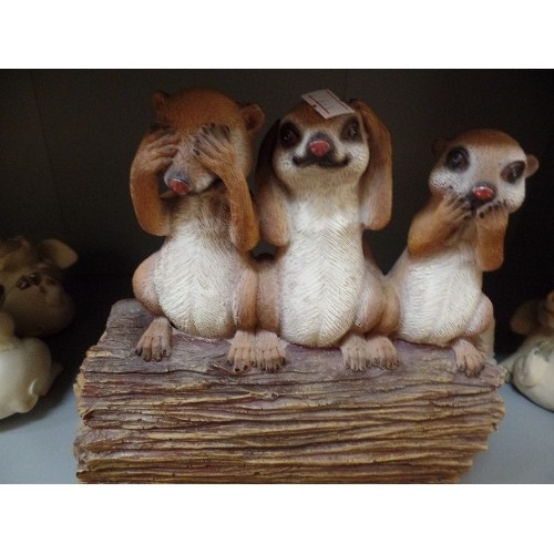 452 - SHELF OF ANIMAL FIGURES INCLUDING PIGGIN