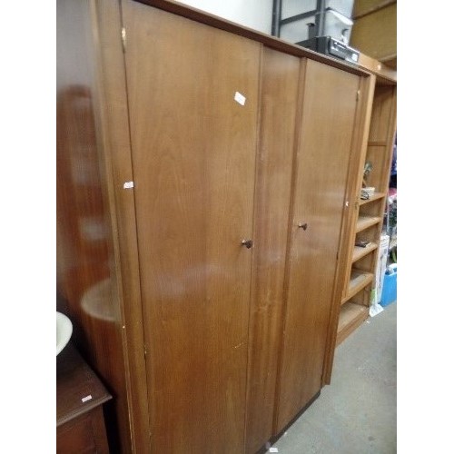 495 - RETRO G PLAN DOUBLE WARDROBE