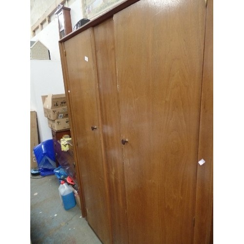 495 - RETRO G PLAN DOUBLE WARDROBE