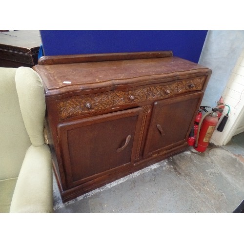 540 - ART DECO OAK 3 DRAWER 2 DOOR SIDEBOARD WITH CARVED FLOWER DETAIL TO DRAWERS