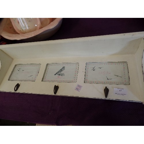 87 - SHABBY CHIC COAT HOOK WITH 3 PHOTOGRAPH FRAME INSERTS