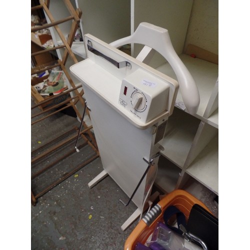 157 - VINTAGE TROUSER PRESS & VALET .CORBY OF WINDSOR. OFF-WHITE.