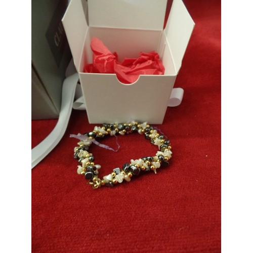 61 - 6 SEMI PRECIOUS GEM STONE NECKLACES AND 2 BRACELETS - ALL IN GIFT BOXES