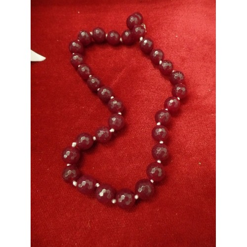 61 - 6 SEMI PRECIOUS GEM STONE NECKLACES AND 2 BRACELETS - ALL IN GIFT BOXES