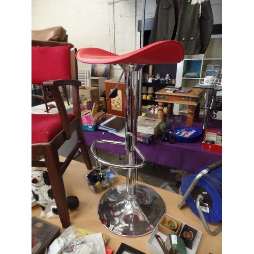 182 - CHROME HYDRAULIC ACTION BAR STOOL WITH RED LEATHER SEAT