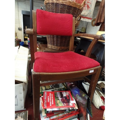 208 - VINTAGE WOODEN FRAMED CARVER CHAIR WITH BURGUNDY PADDED SEAT - MATCHES LOT 180