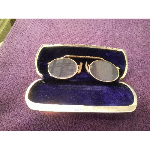 10 - STERLING SILVER SPECTACLES CASE -  CHESTER 1924 WITH ENGINE TURNED DETAIL AND MONOGRAM - ENGRAVED ON... 