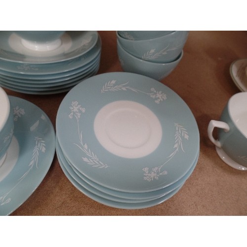 213 - A MINTON BONE CHINA 18 PIECE TEASET IN TURQUOISE CAMEO PATTERN