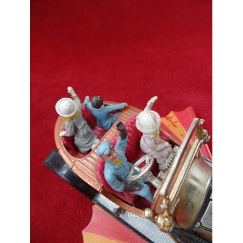 243 - ORIGINAL 1970'S CORGI CHITTY CHITTY BANG BANG CAR - IN FAIRLY GOOD CONDITION WITH ALL FIGURES HOWEVE... 