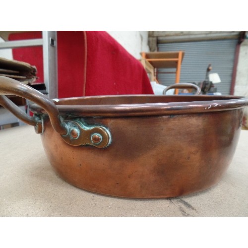 230 - LARGE VICTORIAN COPPER TWO HANDLED PAN - 35CM DIA