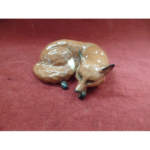 2 - BESWICK FOX FIGURE - PRINTED CIRCULAR MARK - 10CM ACROSS