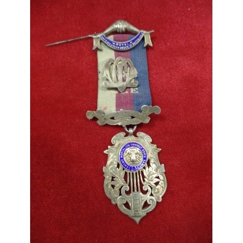 32 - A STERLING SILVER & ENAMELLED ROYAL ANTEDILUVIAN ORDER OF BUFFALOES MEDAL ON RIBBON -  MARKED 