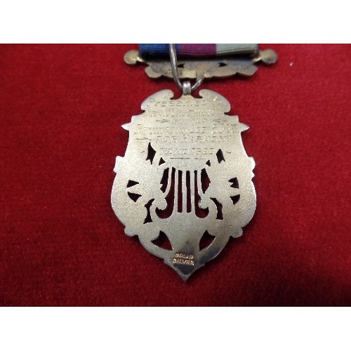 32 - A STERLING SILVER & ENAMELLED ROYAL ANTEDILUVIAN ORDER OF BUFFALOES MEDAL ON RIBBON -  MARKED 