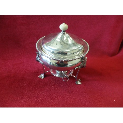 45 - A SUPERB EDWARDIAN STERLING SILVER EGG CODDLER ON STAND WITH BURNER AND REMOVABLE EGG STAND. ALL PIE... 