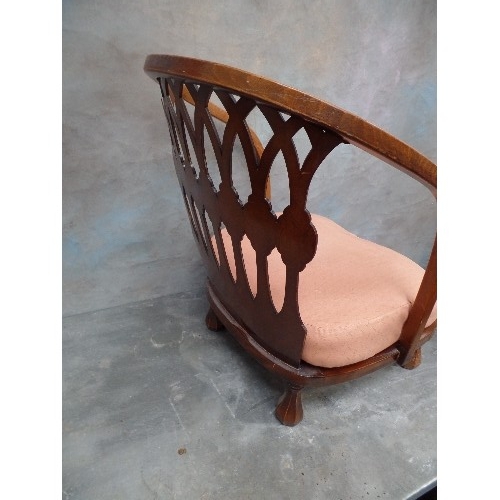 100 - AN UNUSUAL ART DECO BEDROOM CHAIR WITH FRETWORK BACK PANEL