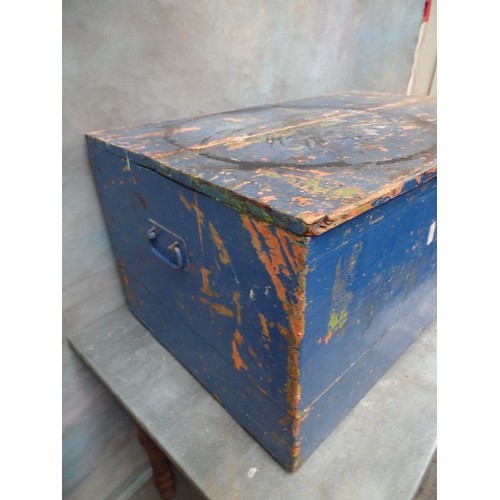 113 - VICTORIAN PINE BLANKET CHEST / TOOLBOX - PAINTED BLUE