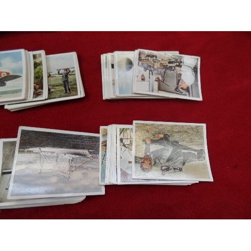 135 - COLLECTION OF VINTAGE GERMAN WW1 ERA CIGARETTE CARDS, MANY BY ALVA DER WELTKRIEG - SEVERAL HUNDRED I... 