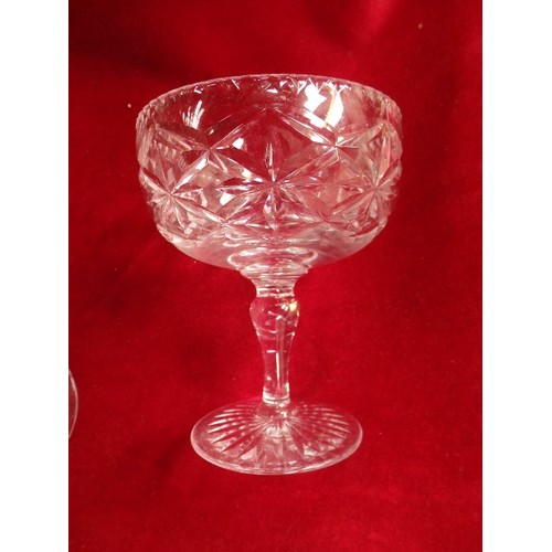 198 - SET OF 12 CUT GLASS SUNDAE DISHES ON STEMS, WITH STAR CUT BASES