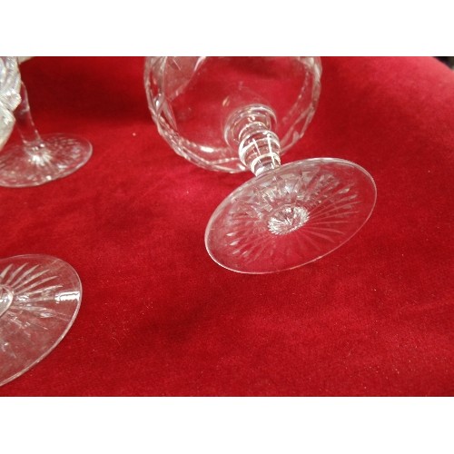 198 - SET OF 12 CUT GLASS SUNDAE DISHES ON STEMS, WITH STAR CUT BASES