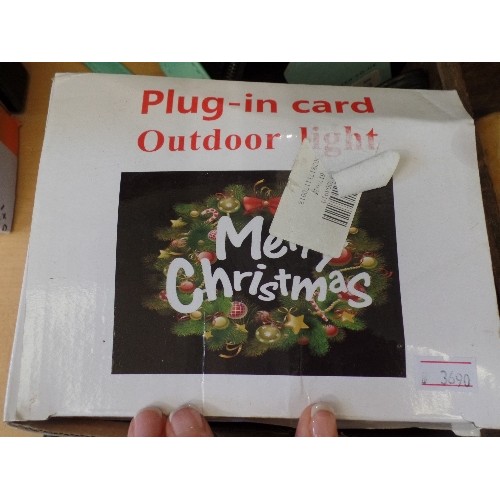 239 - OUTDOOR LIGHT, WITH PLUG-IN CARD TO PROJECT XMAS IMAGES ONTO WALL. IN BOX, WITH GROUND STAKE, POWER ... 