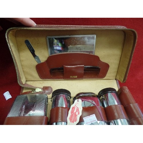 276 - VINTAGE GENTS GROOMING KIT WITH CHROMIUM PLATED ITEMS. APPEARS UNUSED. 'LEATHER' CASE