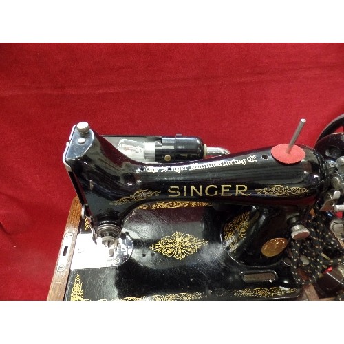 264 - VINTAGE SINGER SEWING MACHINE. ELECTRICALLY ADAPTED. COMPLETE WITH CASE KEY.